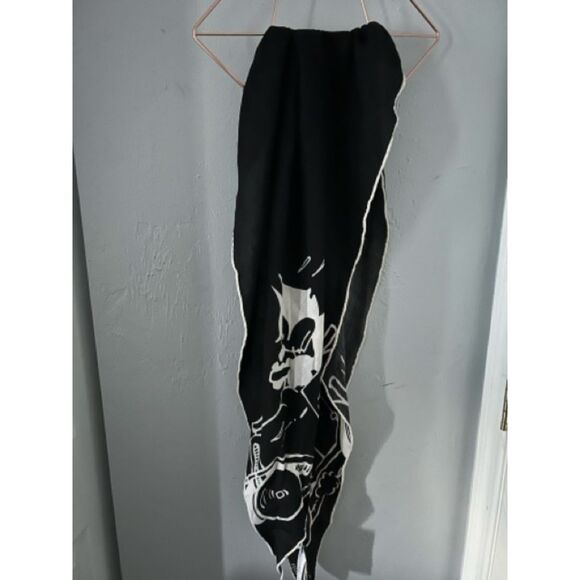 Coach 1941 x Felix the Cat - Car Graphic Black & White Triangle Scarf, $395, NEW - Picture 3 of 5